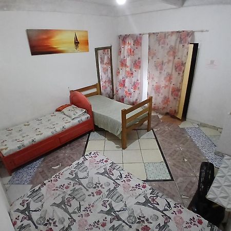Hostel Teacher Elpidio 벨렘 외부 사진